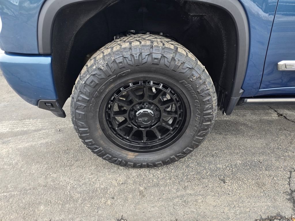 Used 2025 Chevrolet Silverado 2500 High Country w/ High Country Premium Package image 4