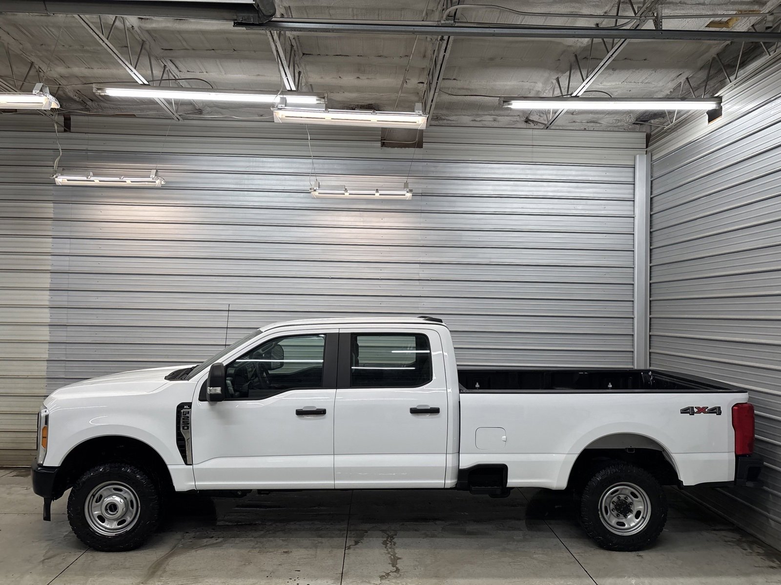 Used 2023 Ford F250 XL image 8