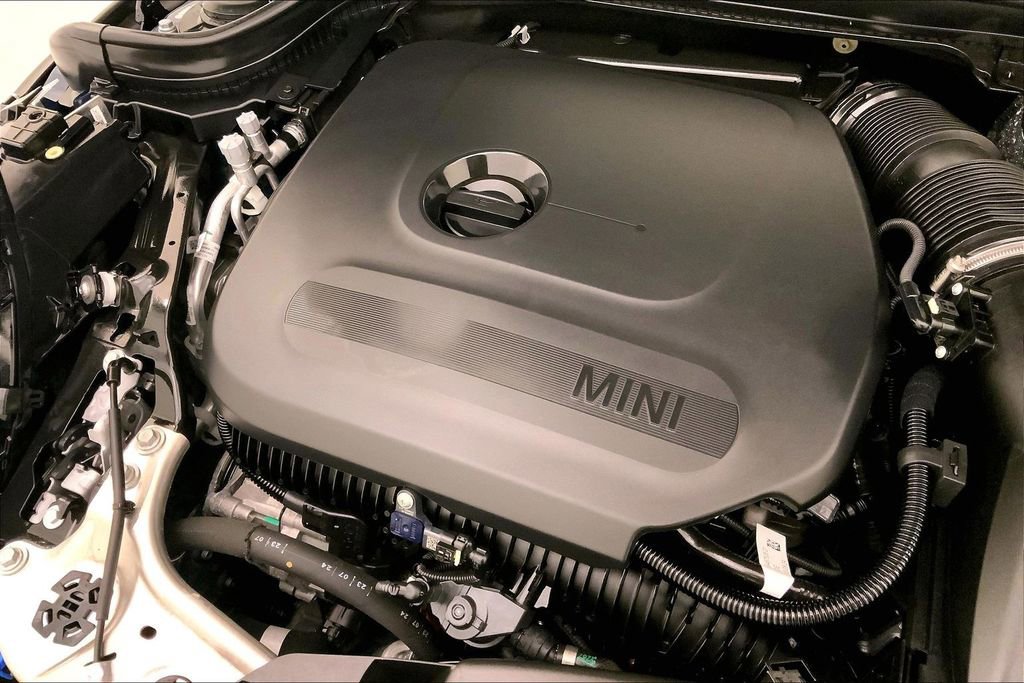 Certified 2025 MINI Cooper S image 31