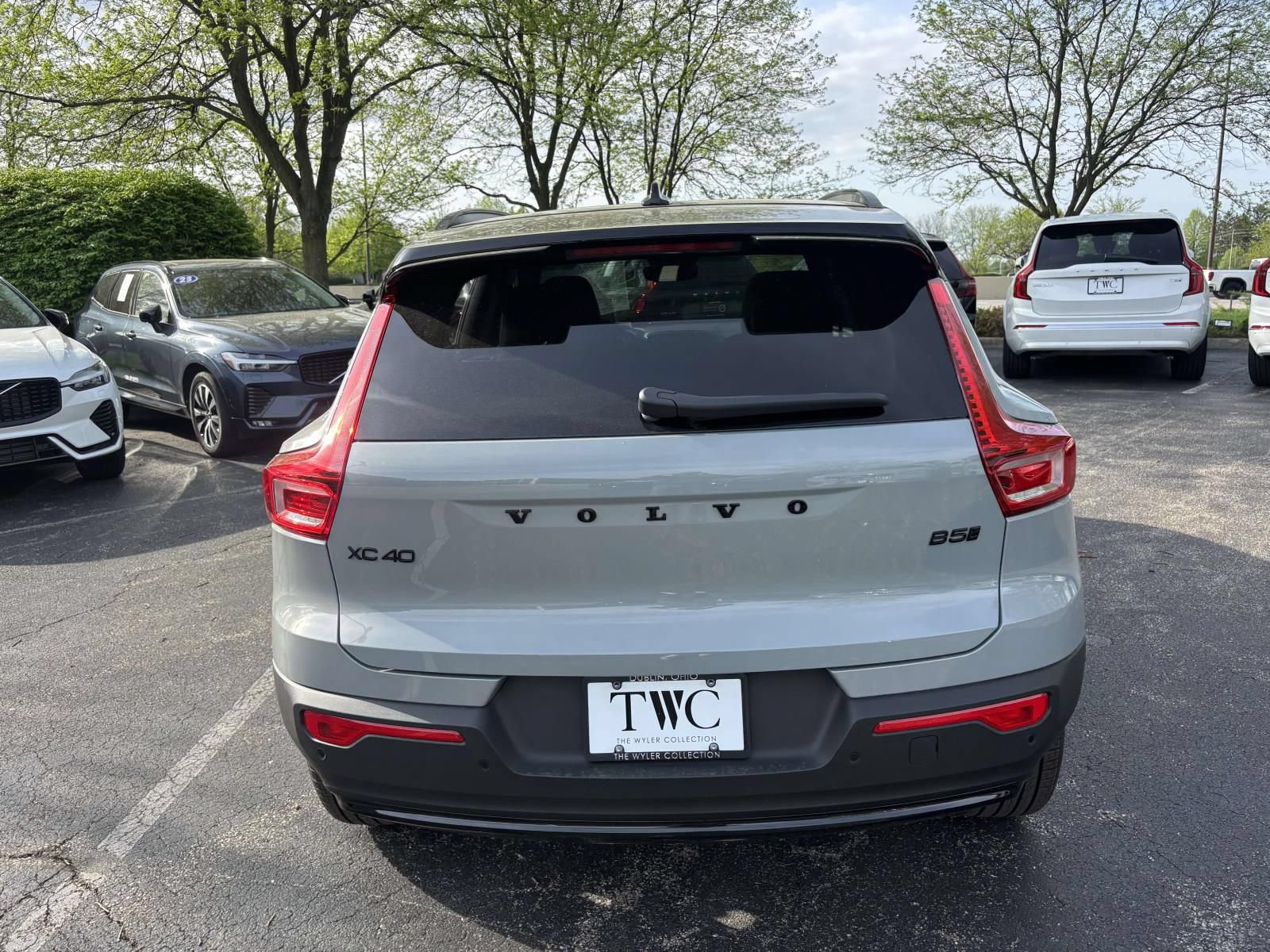 New 2026 Volvo XC40 B5 Ultra w/ Protection Package Premier AWD/4WD image 6
