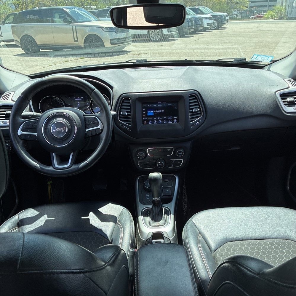 Used 2019 Jeep Compass Latitude AWD/4WD image 13