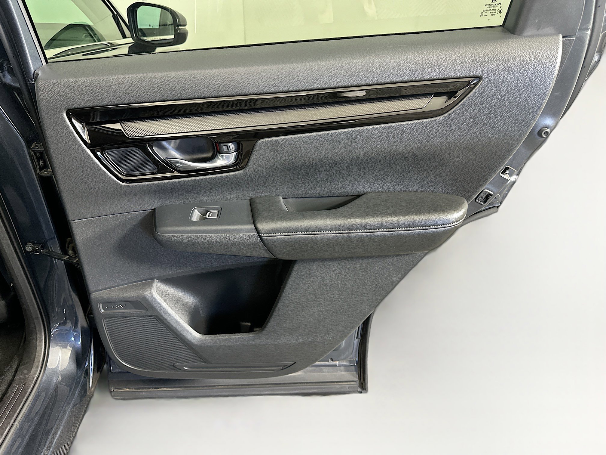 Used 2025 Honda CR-V EX-L image 32