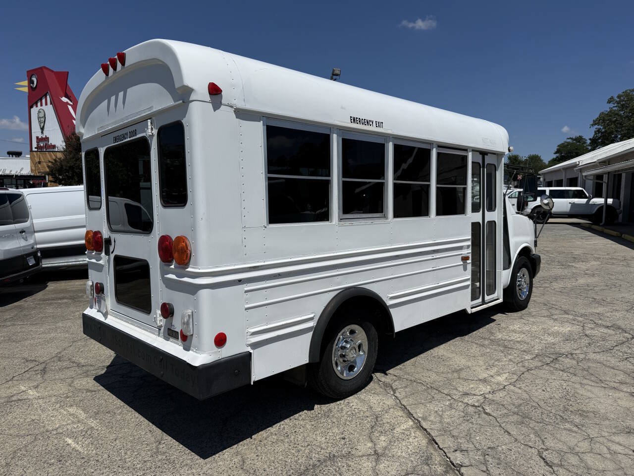 Used 2006 Chevrolet Express 3500 w/ School Bus Package RWD image 3