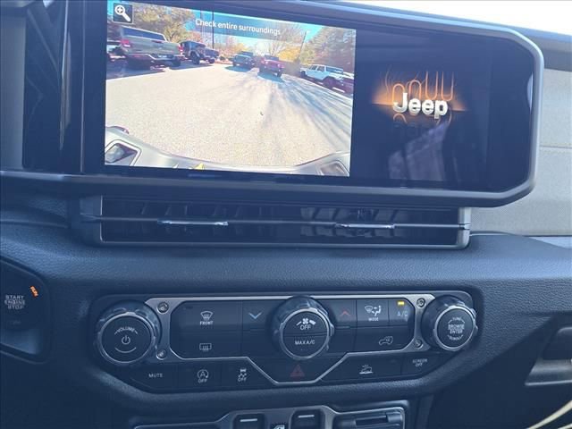 New 2026 Jeep Gladiator Sport AWD/4WD image 9