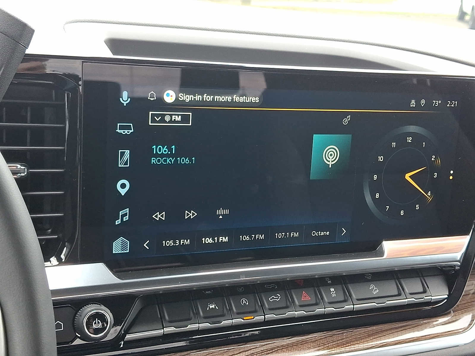 Certified 2025 Chevrolet Silverado 1500 RST w/ Dark Appearance Package image 18