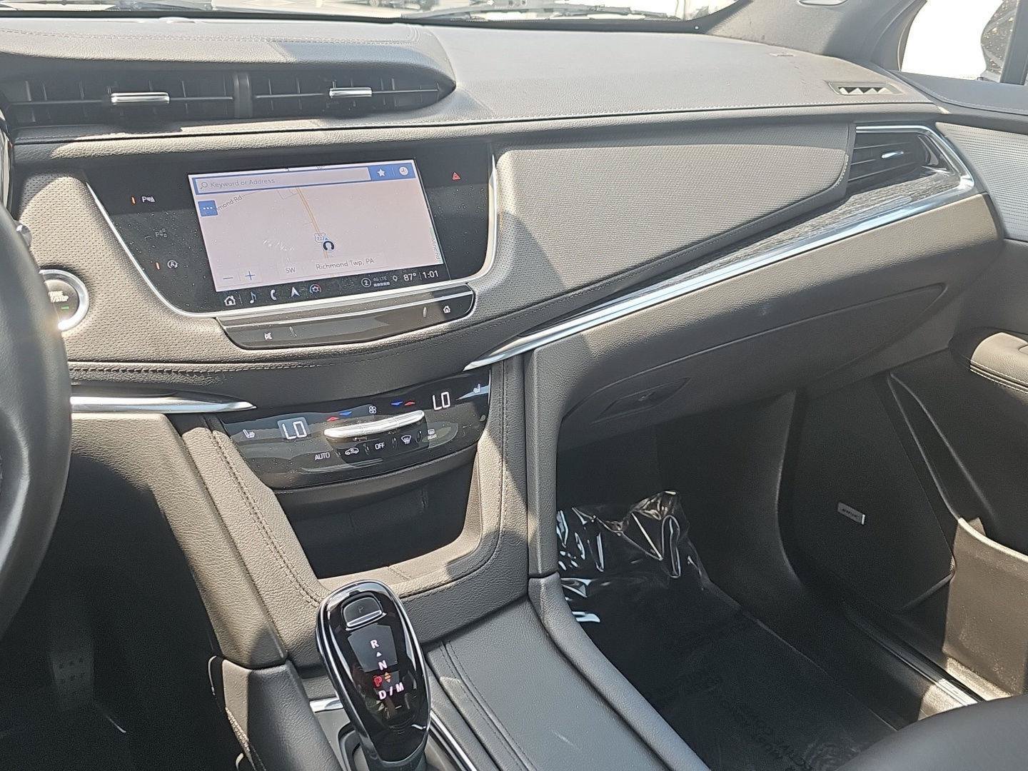 Used 2023 Cadillac XT5 Premium Luxury AWD/4WD image 15