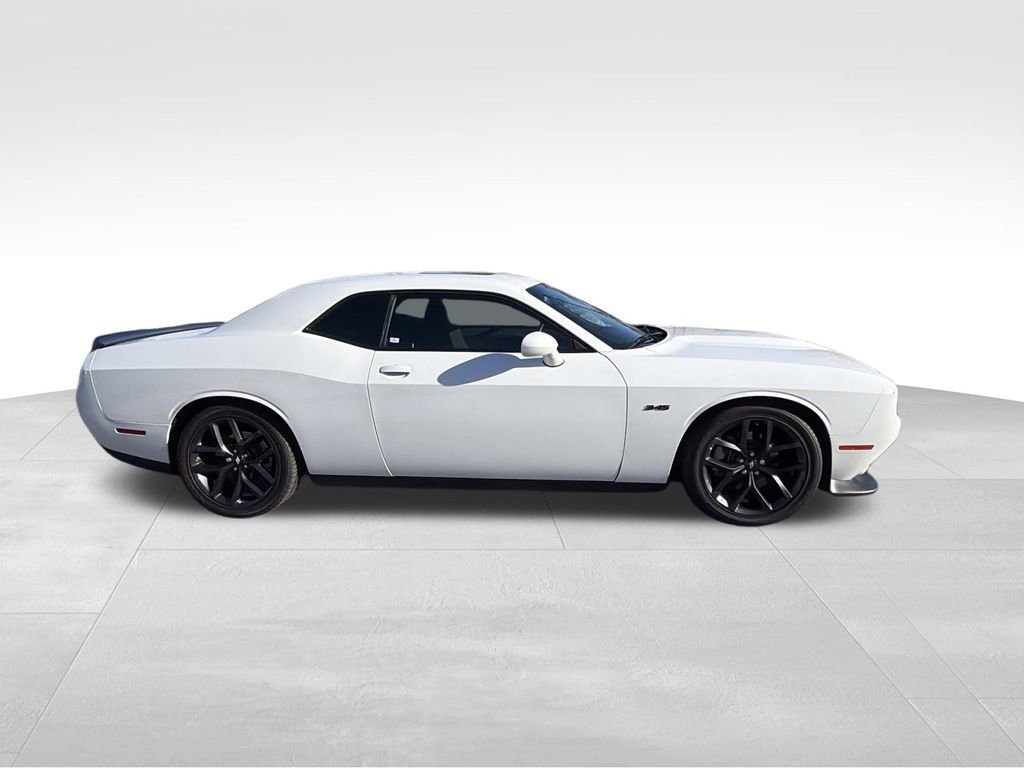 Used 2023 Dodge Challenger R/T w/ Blacktop Package image 2