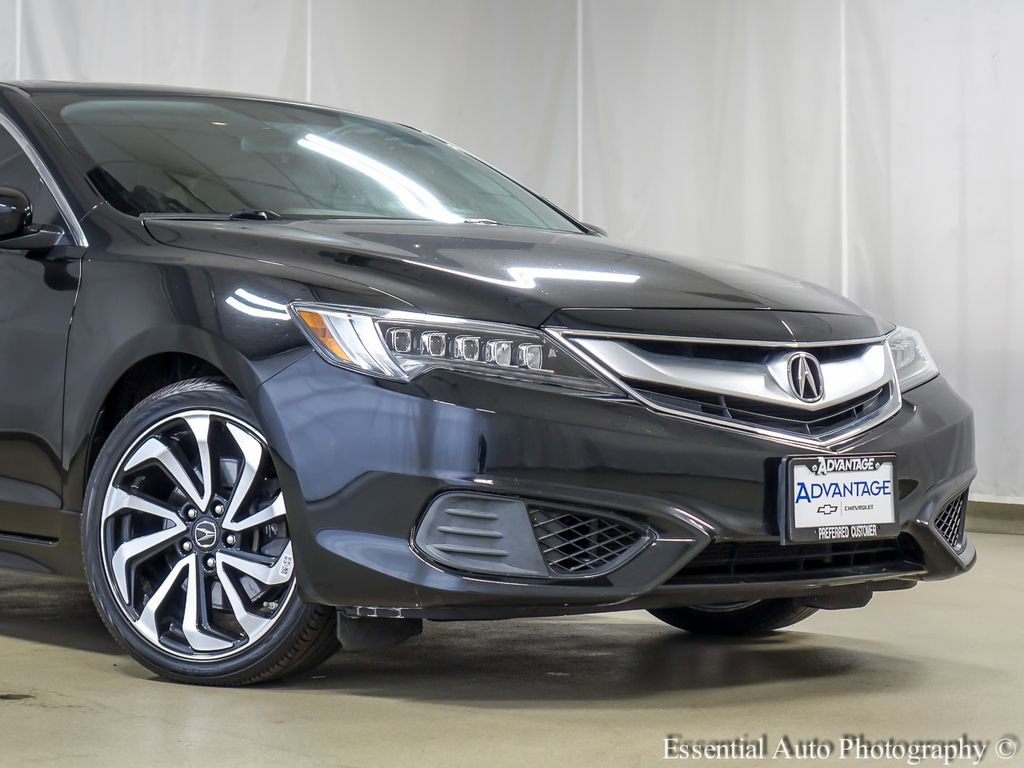 Used 2018 Acura ILX w/ Special Edition Package image 3