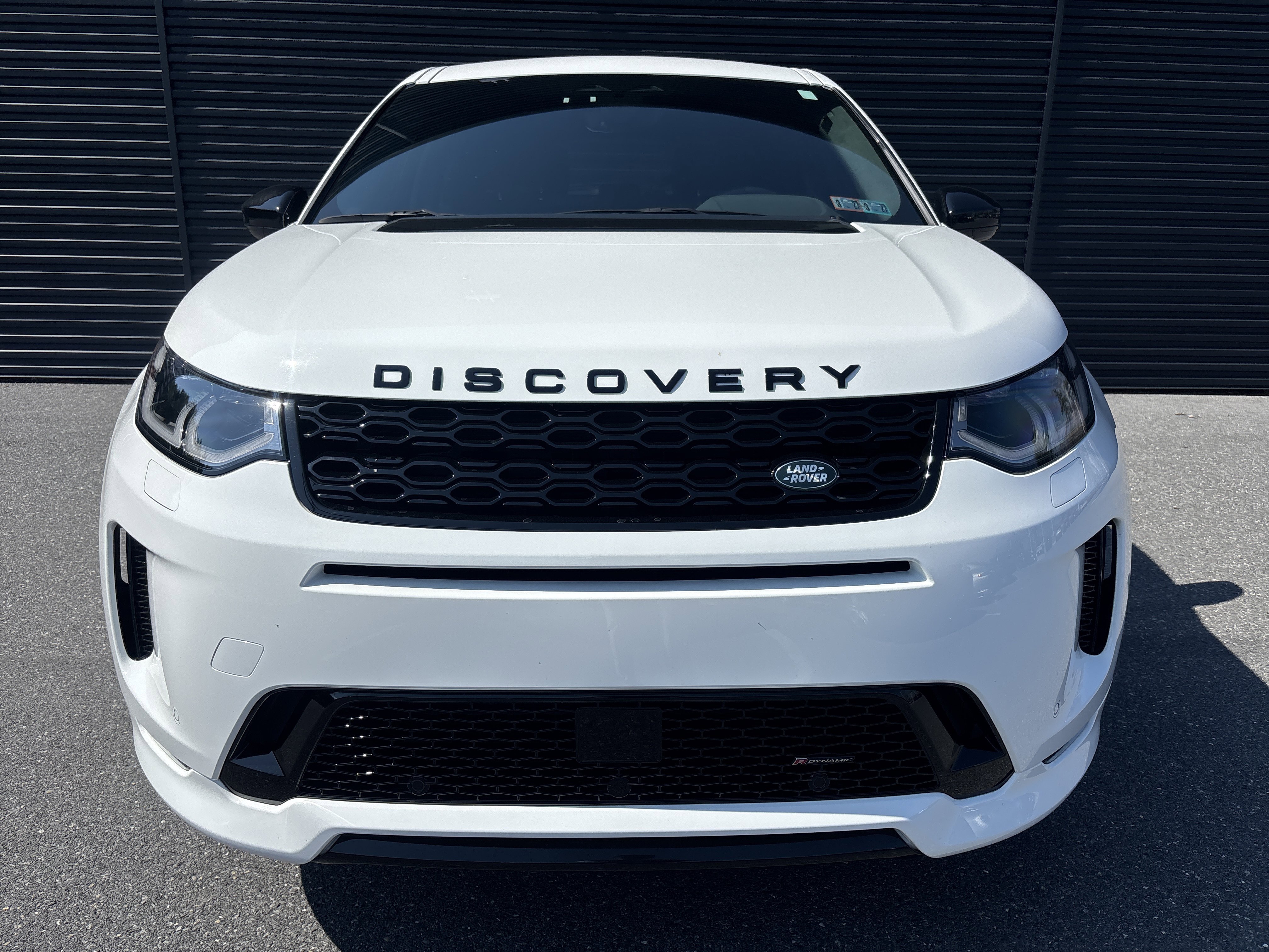 Used 2023 Land Rover Discovery Sport SE R-Dynamic image 8