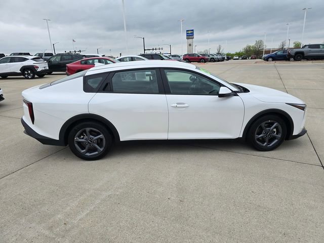 Used 2025 Kia K4 LXS FWD image 16