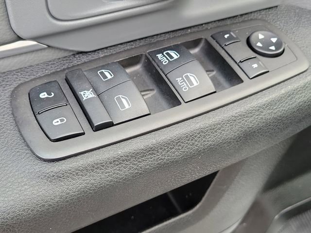 Used 2024 RAM 1500 Classic SLT image 20