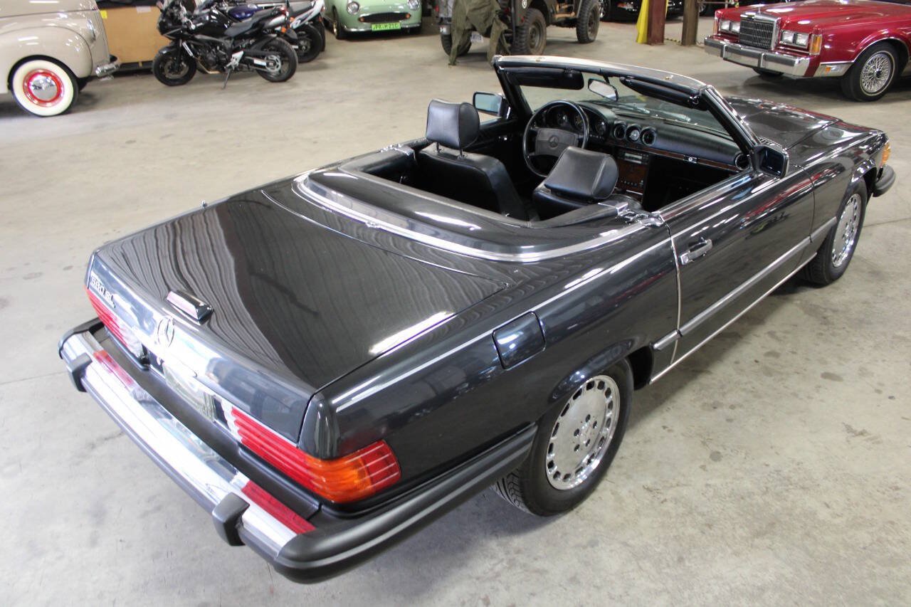 Used 1988 Mercedes-Benz 560 SL image 39