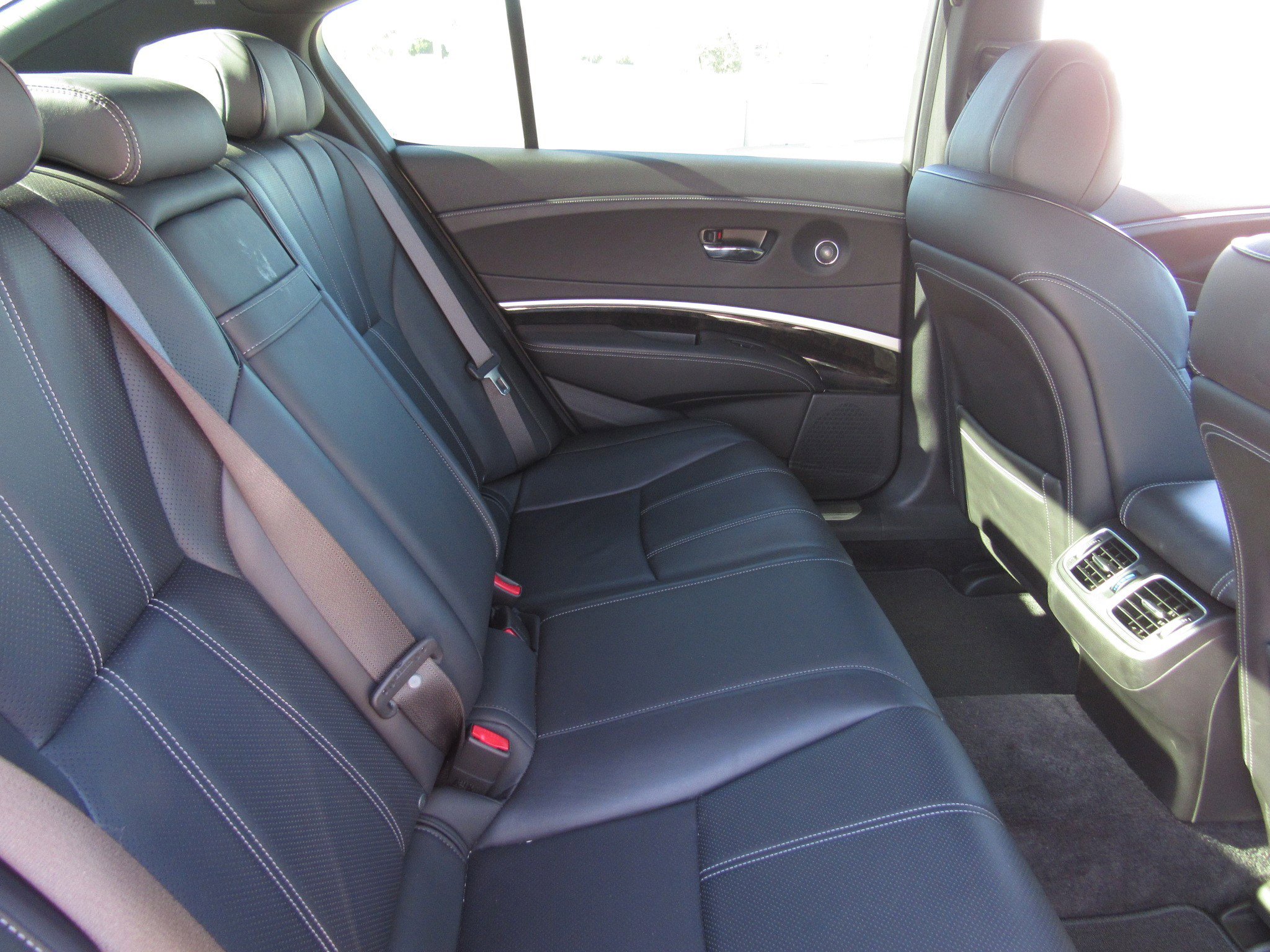 Certified 2020 Acura RLX w/ Technology Package image 12