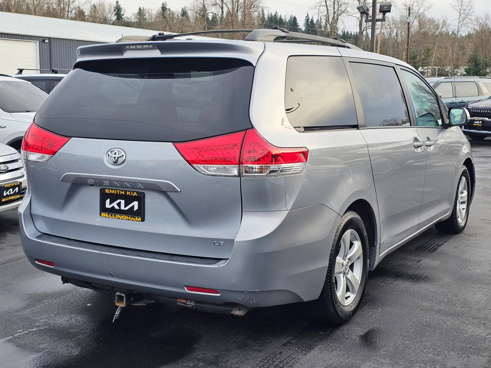 Used 2014 Toyota Sienna LE image 3