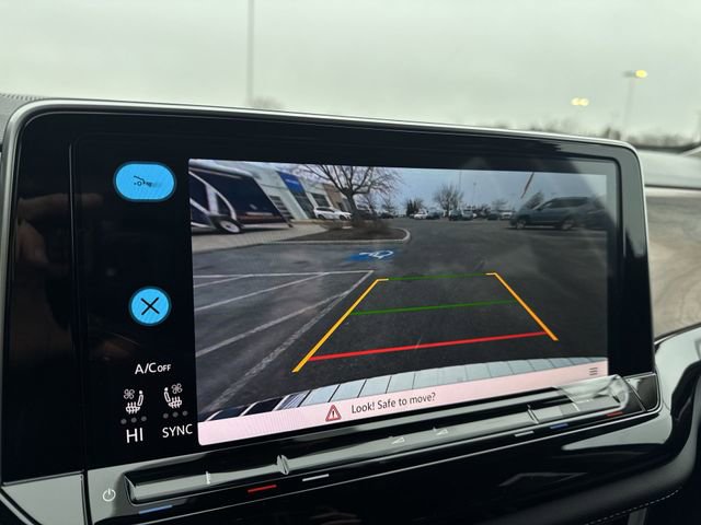 New 2026 Volkswagen Atlas SE image 15