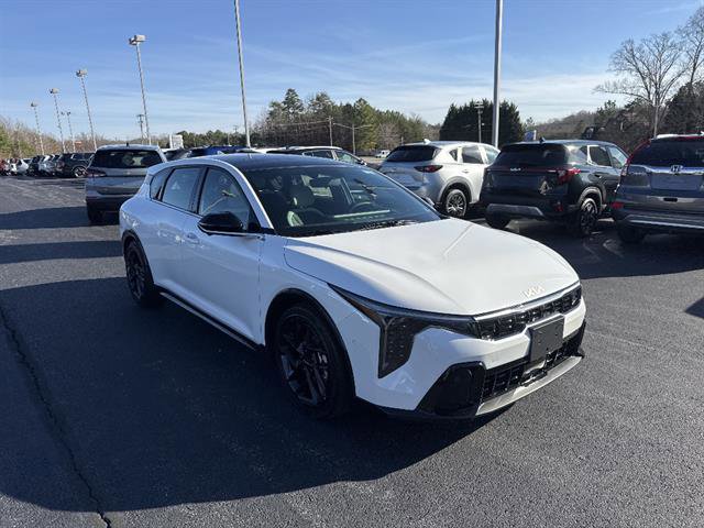 New 2026 Kia K4 GT-Line Turbo FWD image 1