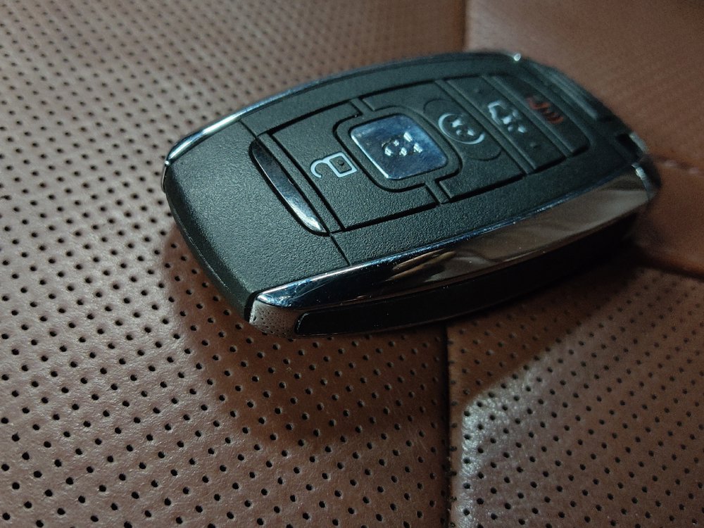 Used 2020 Lincoln MKZ Reserve w/ Elements Package FWD image 32