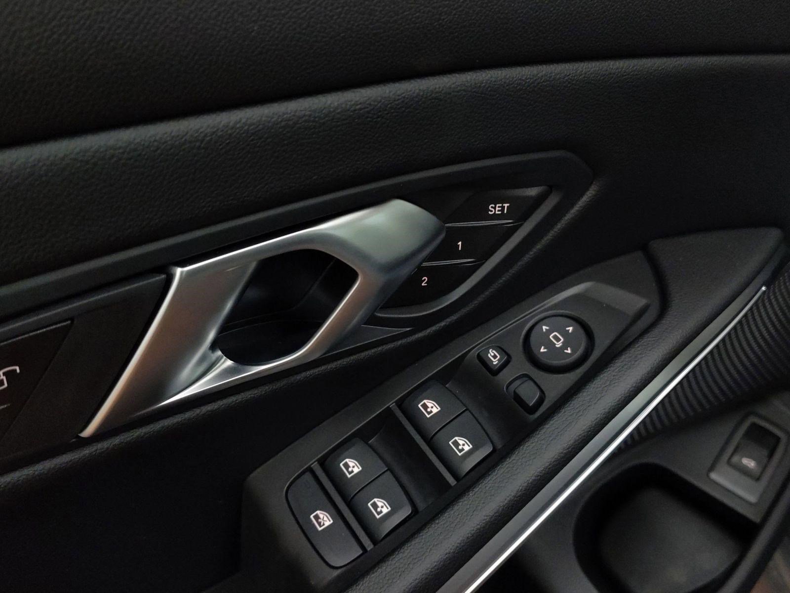 New 2026 BMW 330i xDrive Sedan w/ Convenience Package image 12