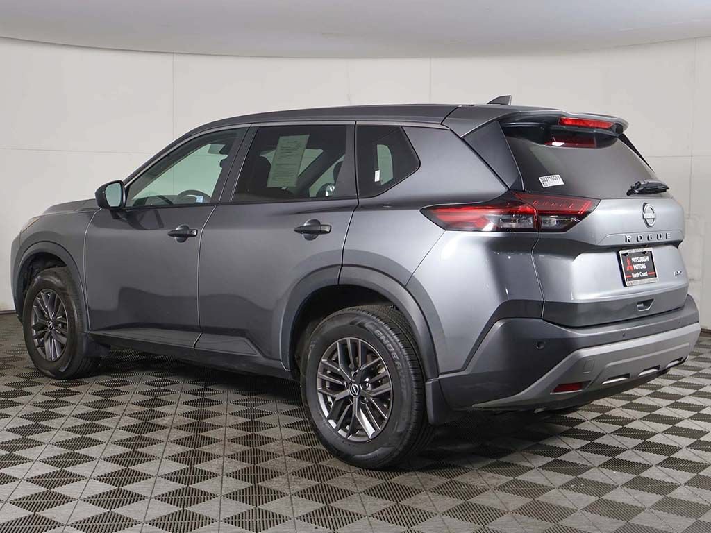 Used 2023 Nissan Rogue S AWD/4WD image 14