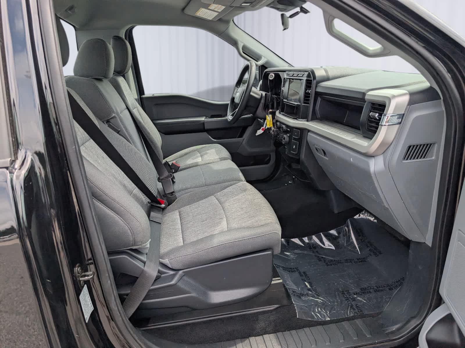 Used 2023 Ford F250 XL w/ STX Appearance Package AWD/4WD image 11