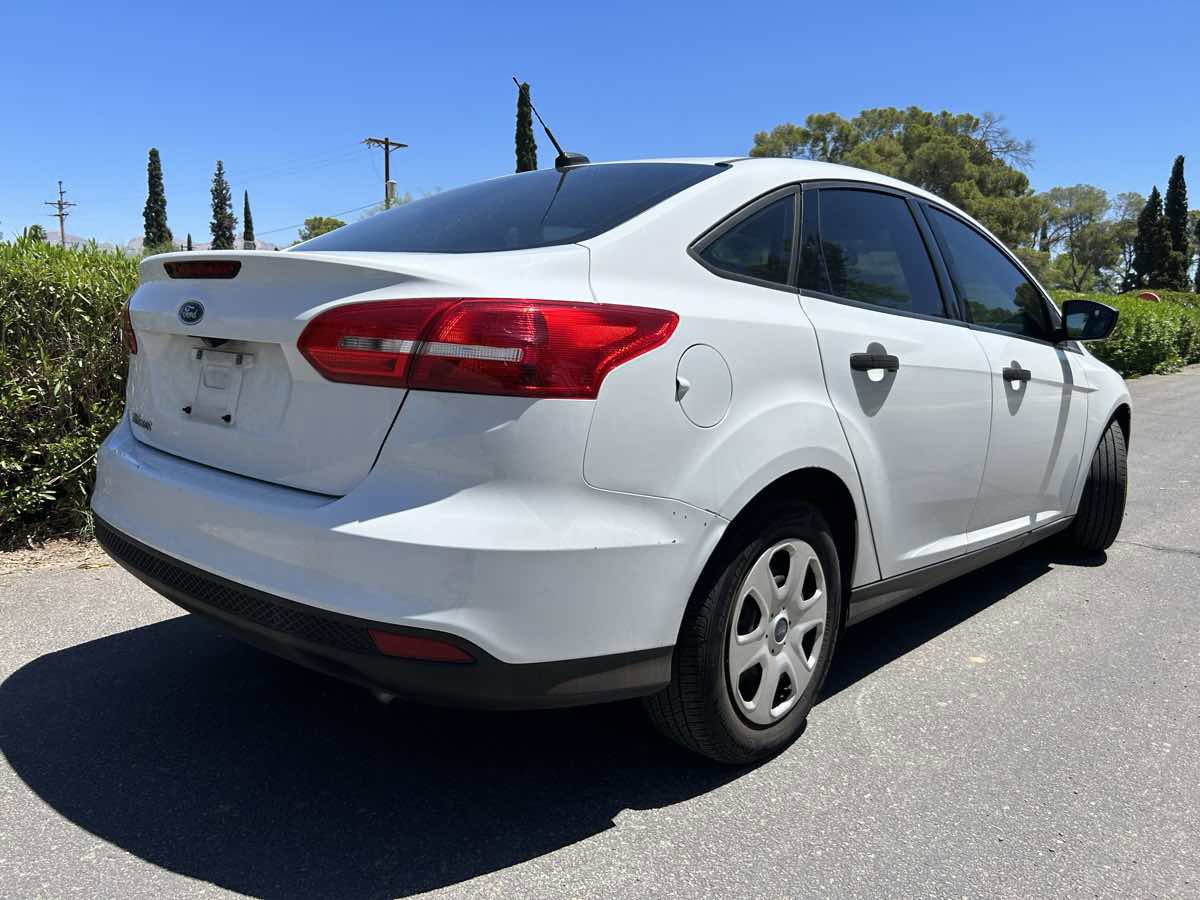 Used 2017 Ford Focus S image 5