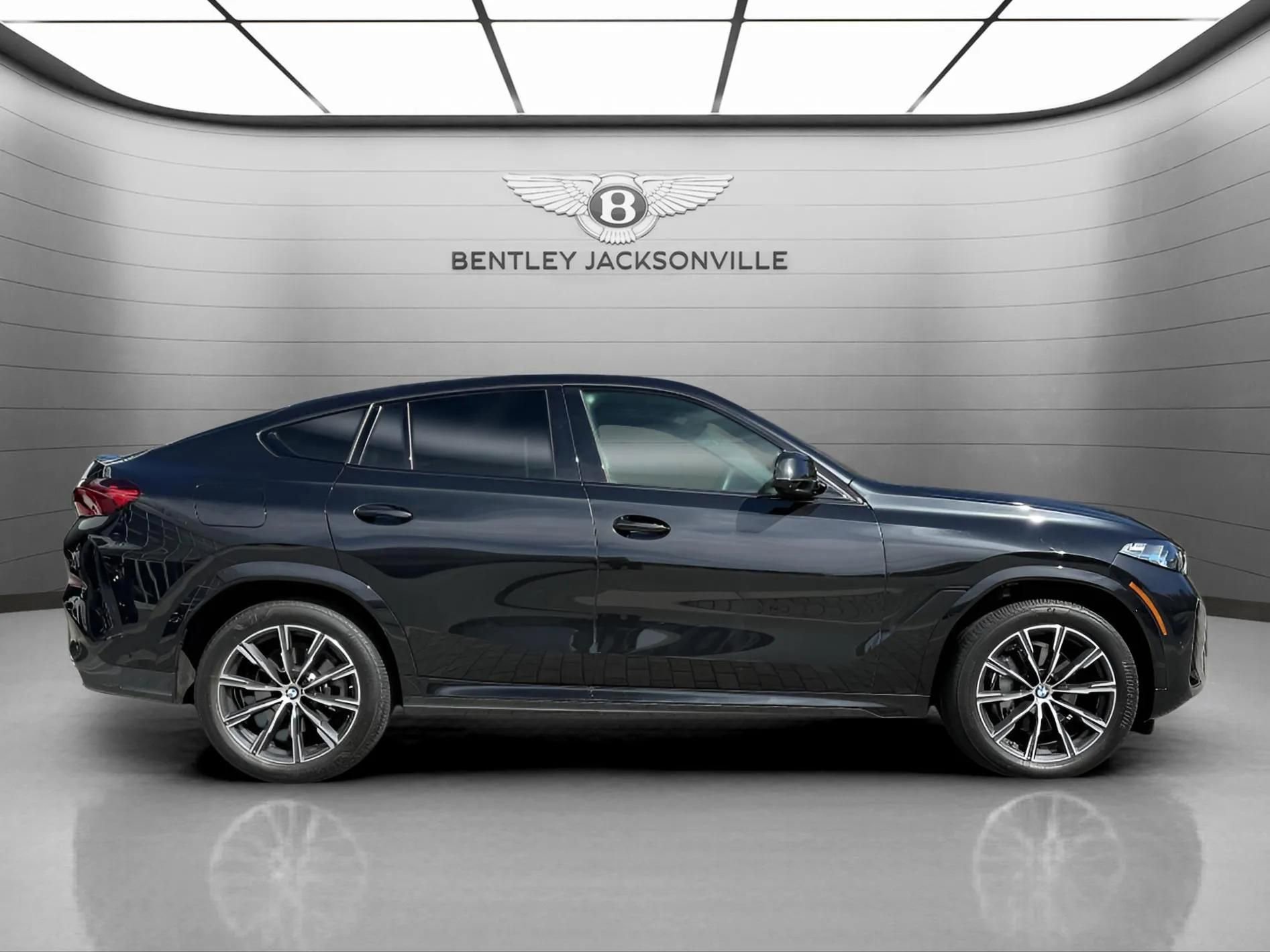 Used 2024 BMW X6 xDrive40i AWD/4WD image 5