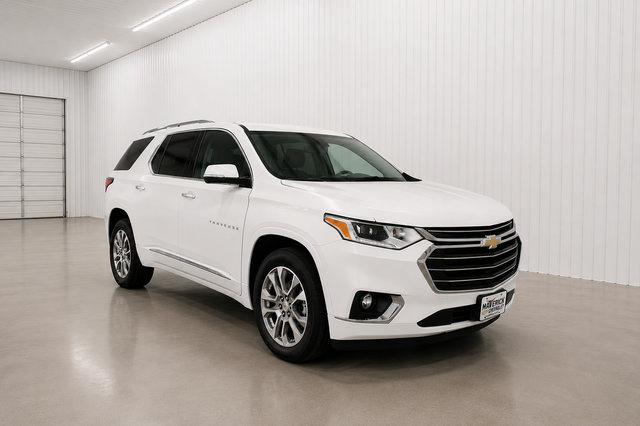 Used 2021 Chevrolet Traverse Premier w/ LPO, Floor Liner Package AWD/4WD image 1