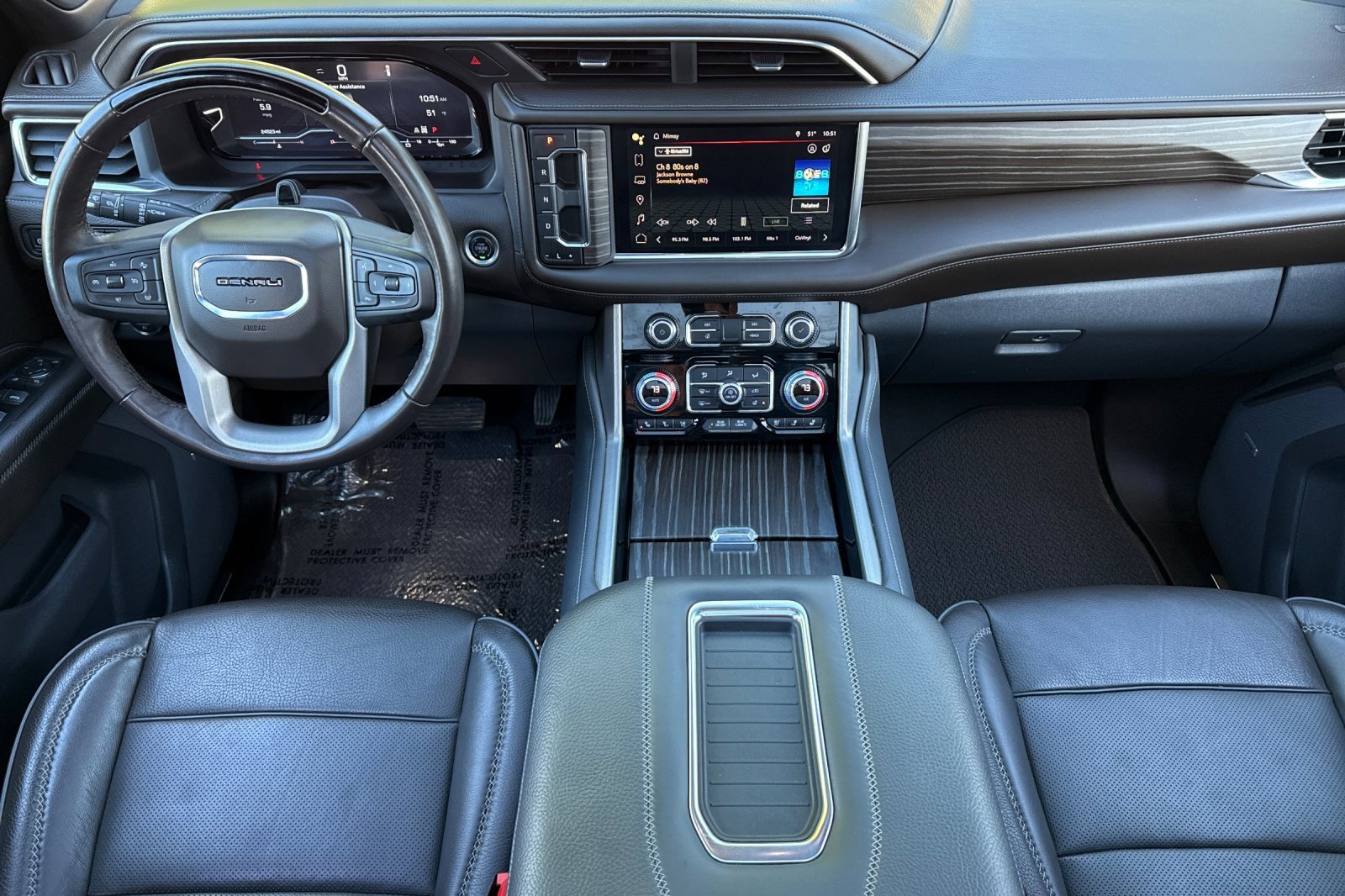 Used 2024 GMC Yukon XL Denali w/ Denali Reserve Package image 17