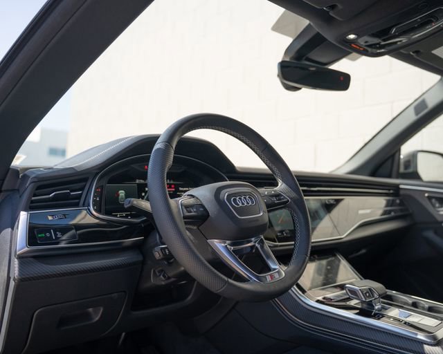 Used 2024 Audi SQ8 Prestige image 4