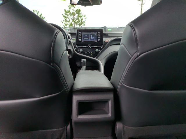 Used 2022 Toyota Camry SE FWD image 30