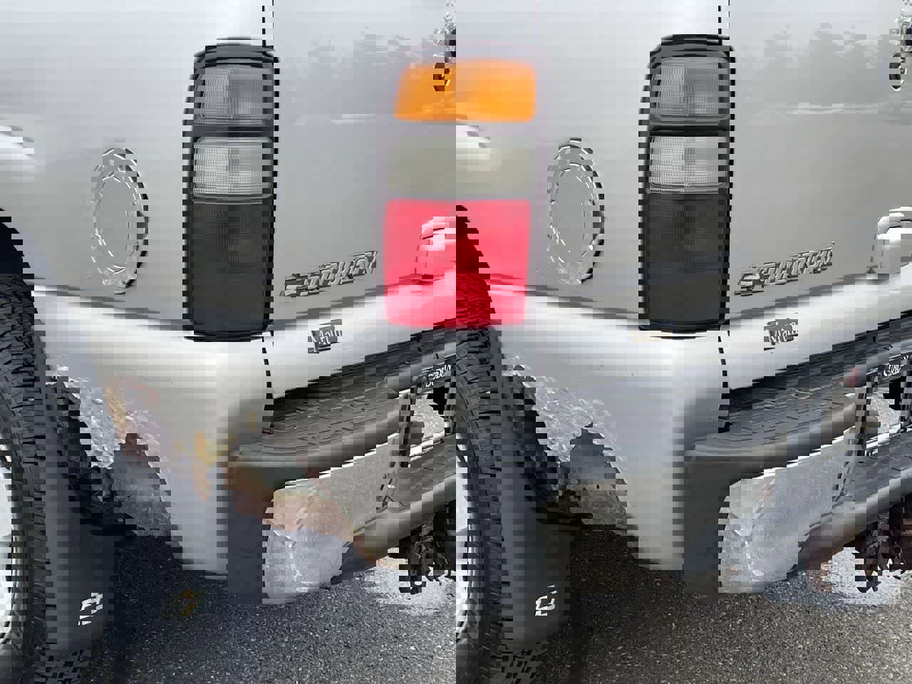 Used 2005 Chevrolet Suburban LT w/ Preferred Equipment Group image 37