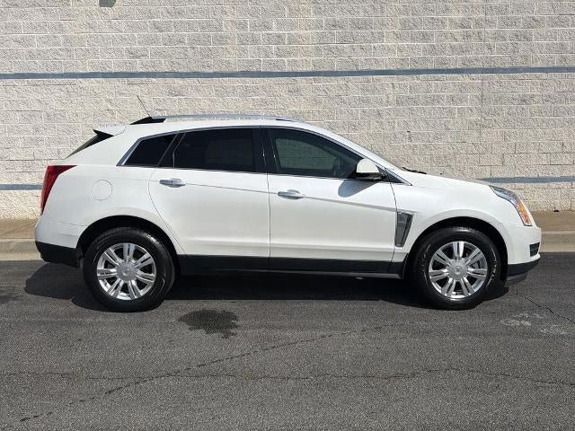 Used 2016 Cadillac SRX Luxury w/ Driver Awareness Package FWD image 8