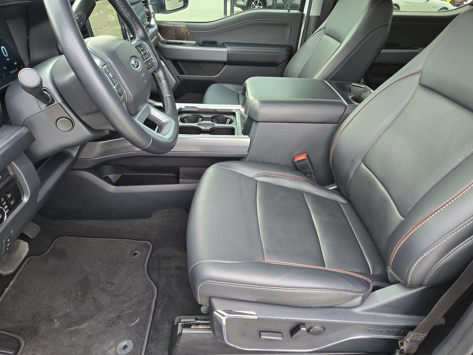 Used 2024 Ford F250 Lariat image 14