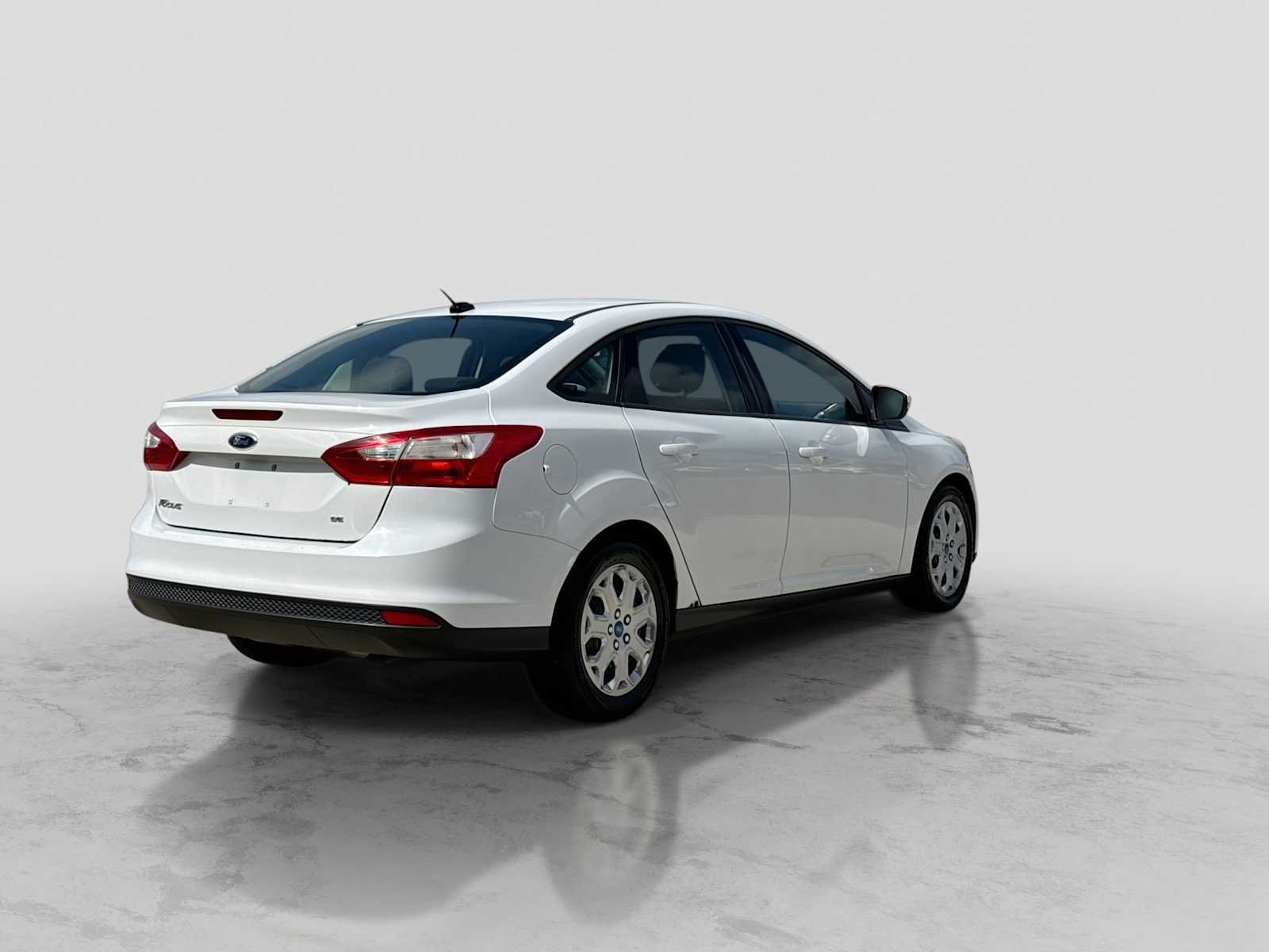 Used 2012 Ford Focus SE FWD image 6