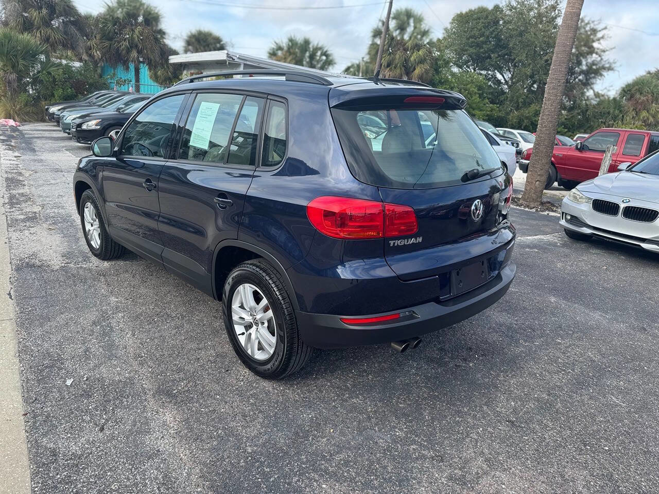 Used 2016 Volkswagen Tiguan S image 6