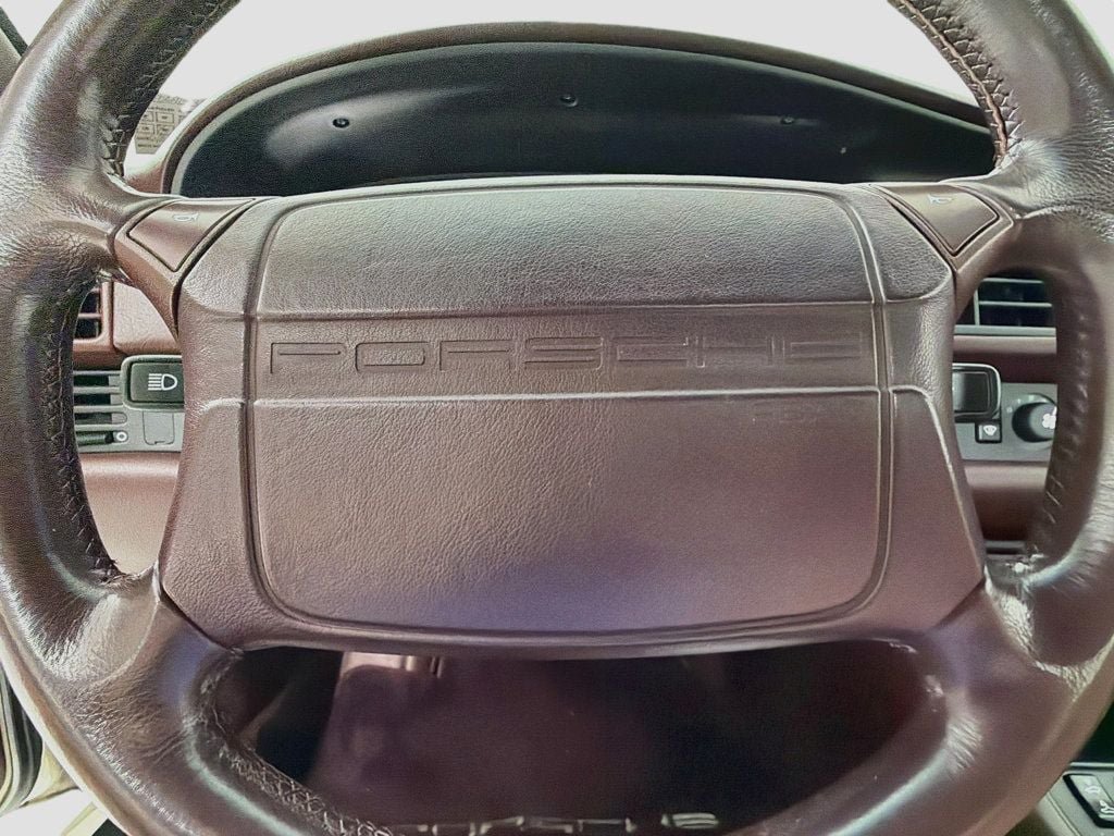 Used 1988 Porsche 944 Turbo RWD image 18