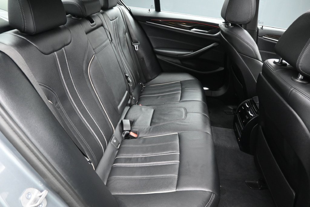 Used 2023 BMW 530i xDrive w/ Convenience Package AWD/4WD image 30