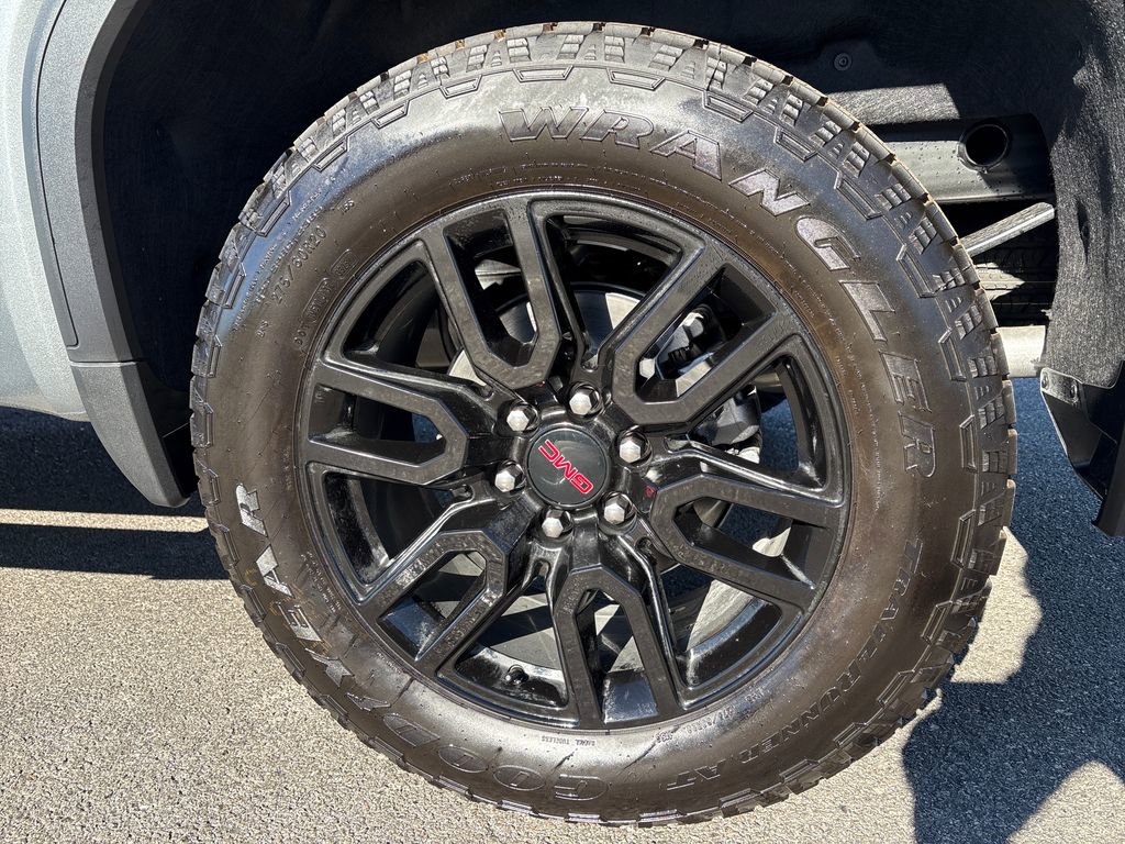 New 2026 GMC Sierra 1500 Elevation w/ LPO, Elevation Black Package AWD/4WD image 49