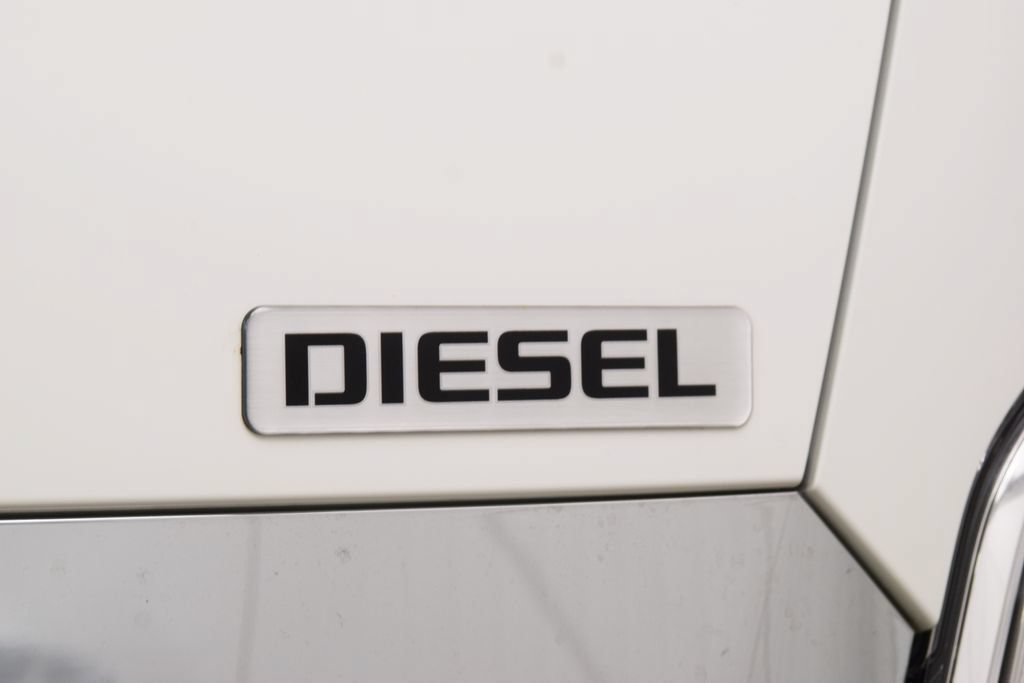 Used 2025 Chevrolet Low Cab Forward 5500XD RWD image 8