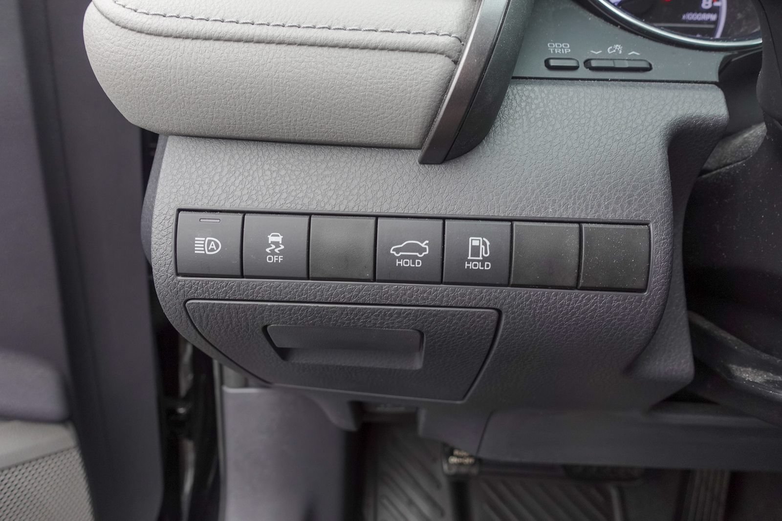 Used 2019 Toyota Camry LE FWD image 16
