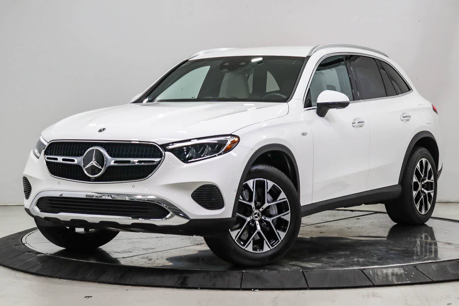 Used 2025 Mercedes-Benz GLC 350e 4MATIC video 1