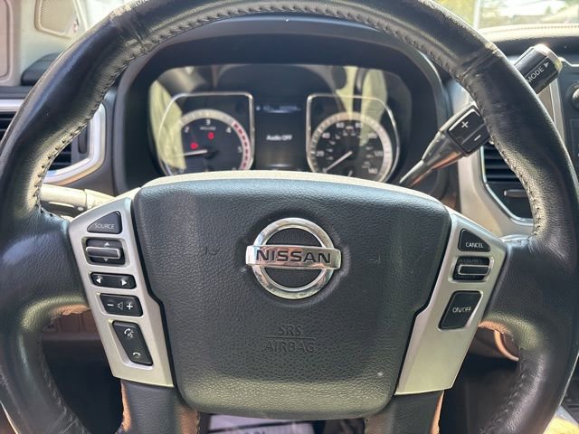Used 2016 Nissan Titan SL AWD/4WD image 19