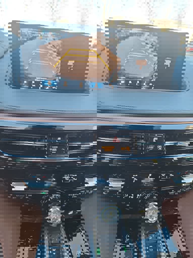 Certified 2024 Acura MDX SH-AWD w/ Technology Package image 24