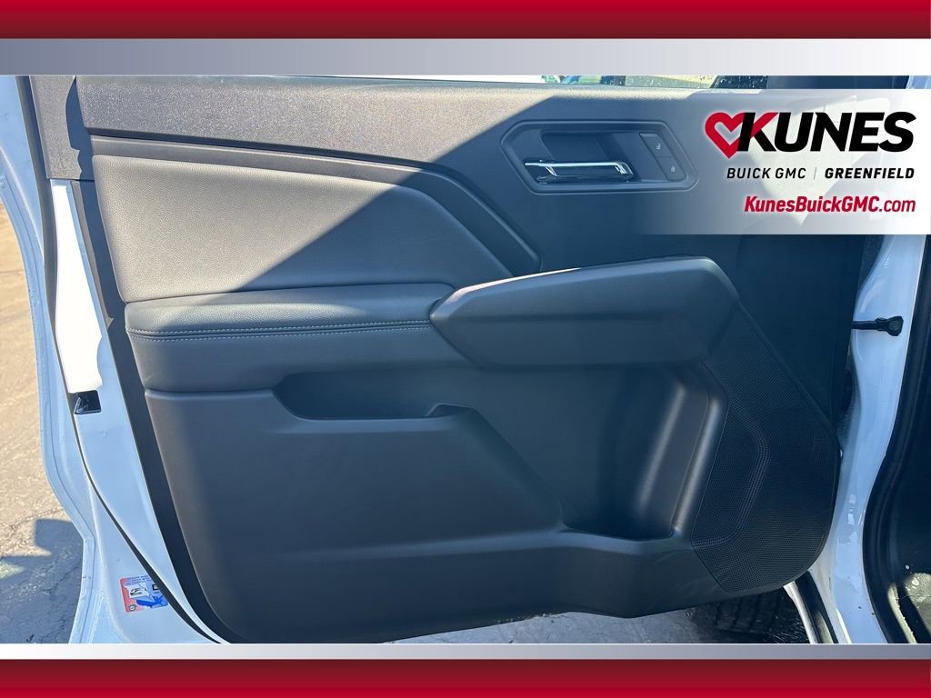 New 2025 GMC Canyon Elevation w/ Convenience Package image 12