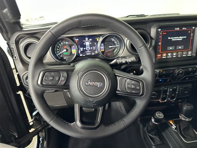 Used 2023 Jeep Wrangler Unlimited image 14