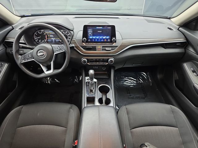 Used 2024 Nissan Altima 2.5 SV image 20