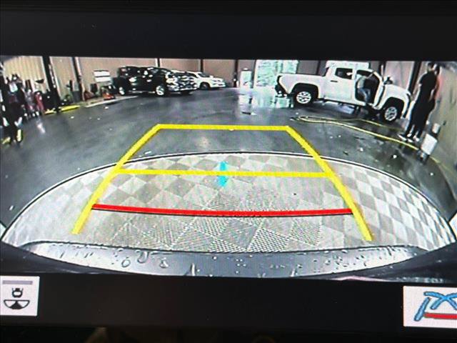 Used 2022 Toyota Camry XLE FWD image 29