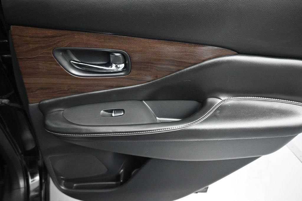 Used 2019 Nissan Murano Platinum FWD image 35