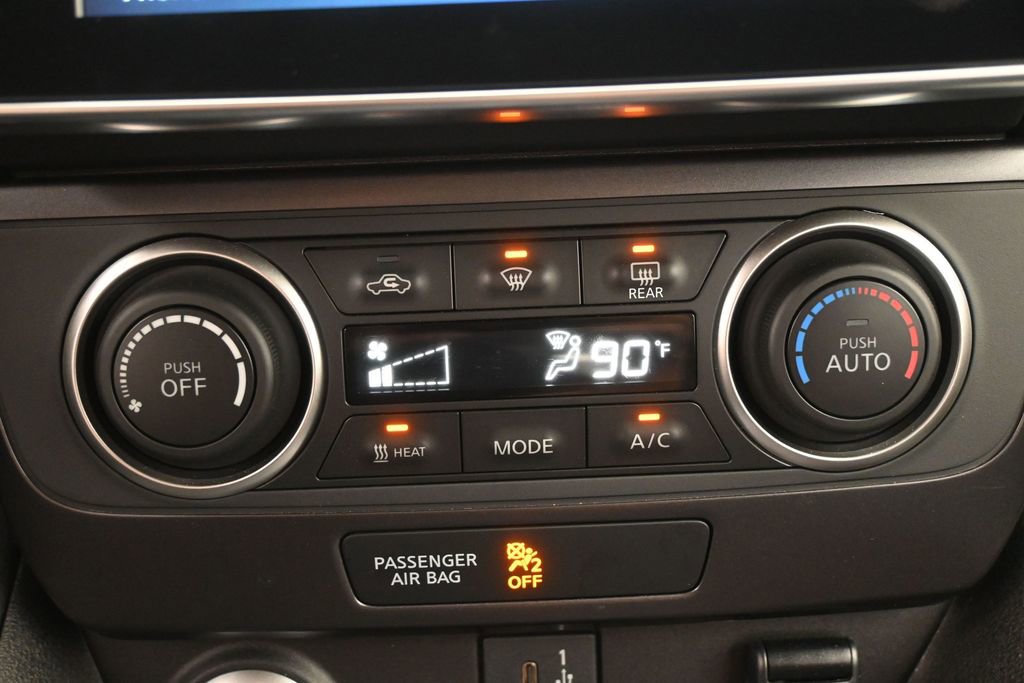 Used 2023 Nissan Leaf S FWD image 11
