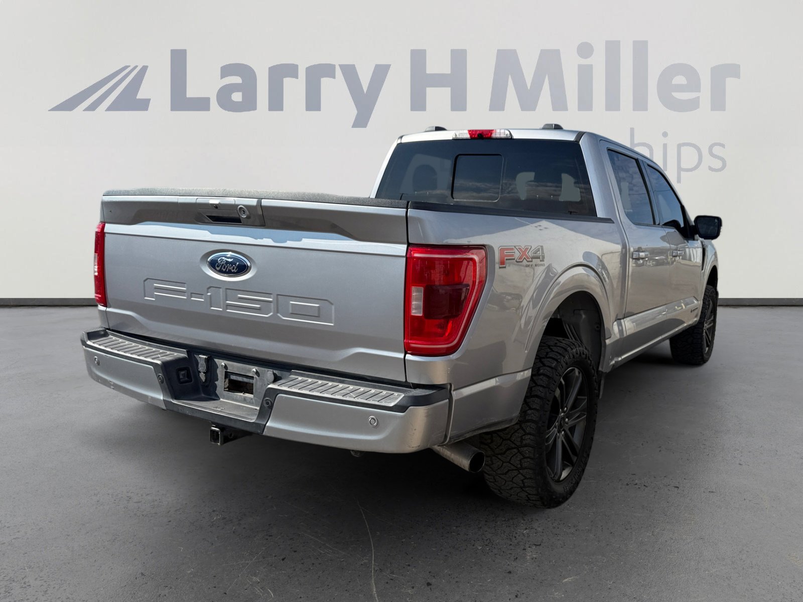 Used 2021 Ford F150 XLT w/ Equipment Group 302A High image 5